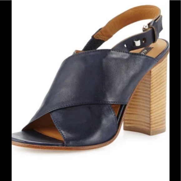 Alberto Fermani Navy Sandal - Picture 3 of 11